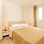 Apartamento With Swimming Pool Baska, Krk - 18780