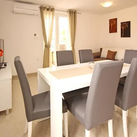 Apartamento With Swimming Pool Baska, Krk - 18780 Baška